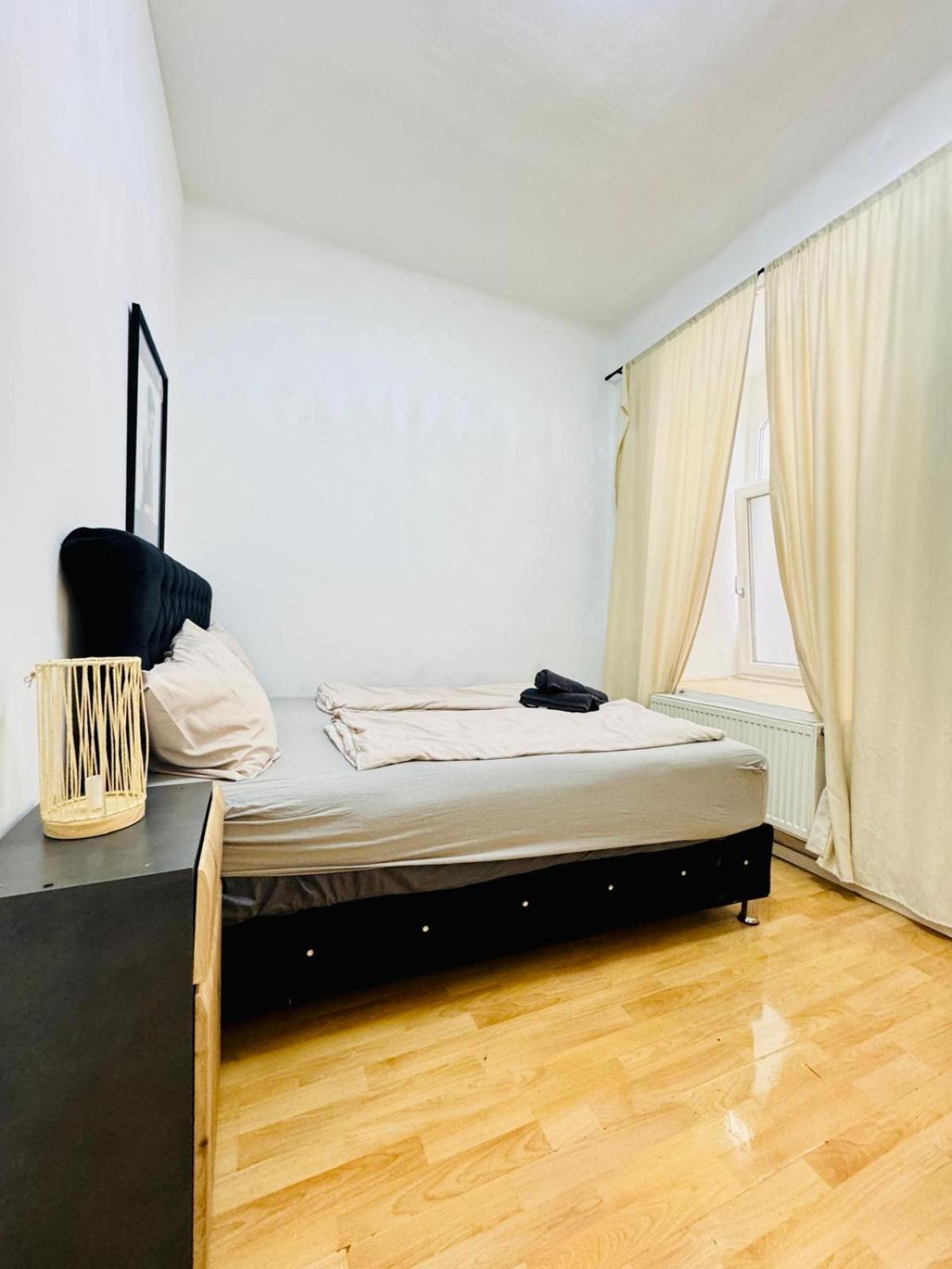 Comfy Rooms In A Shared Apt, 8Min To Rathausplatz Wien Ngoại thất bức ảnh