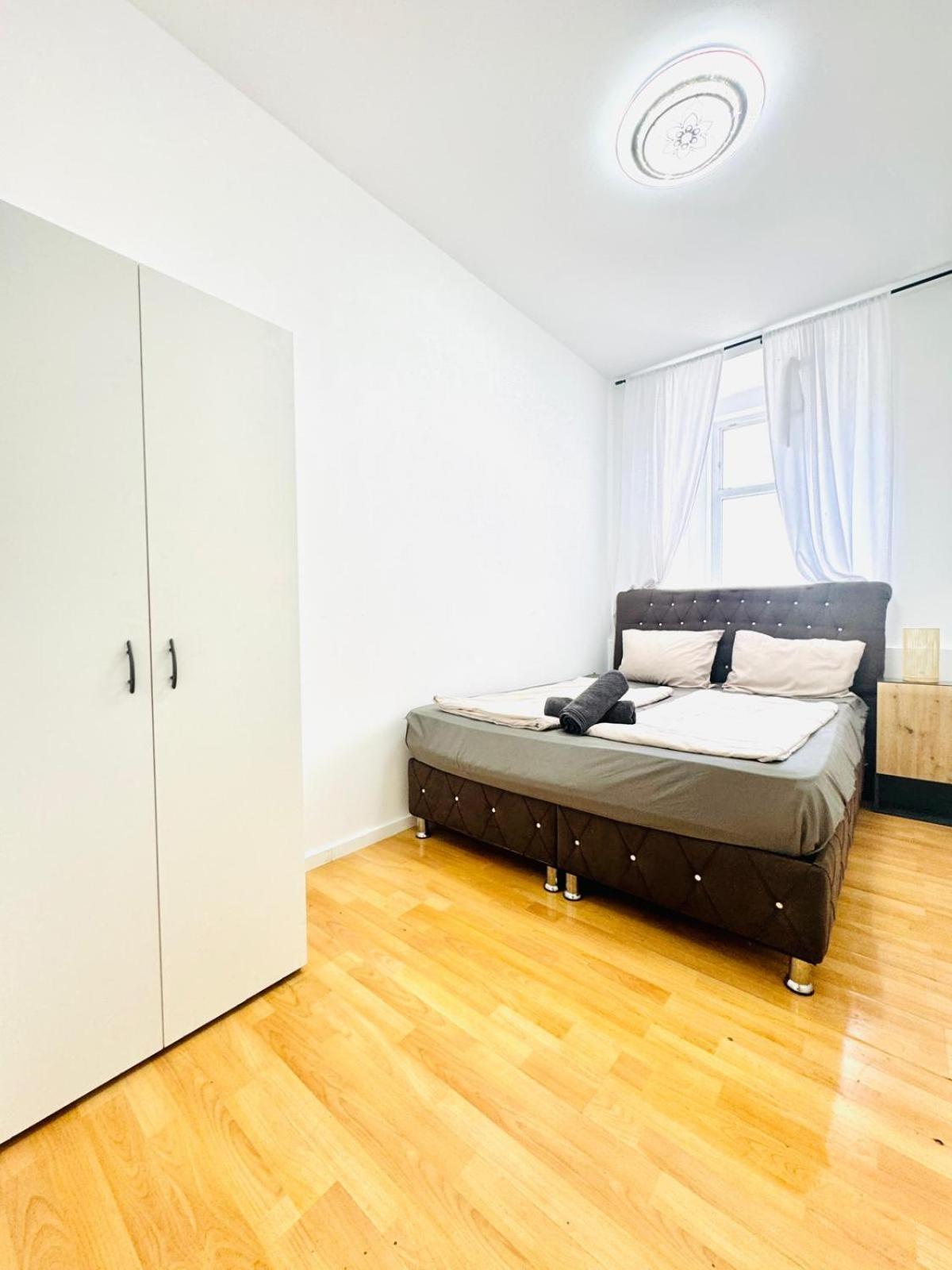 Comfy Rooms In A Shared Apt, 8Min To Rathausplatz Wien Ngoại thất bức ảnh