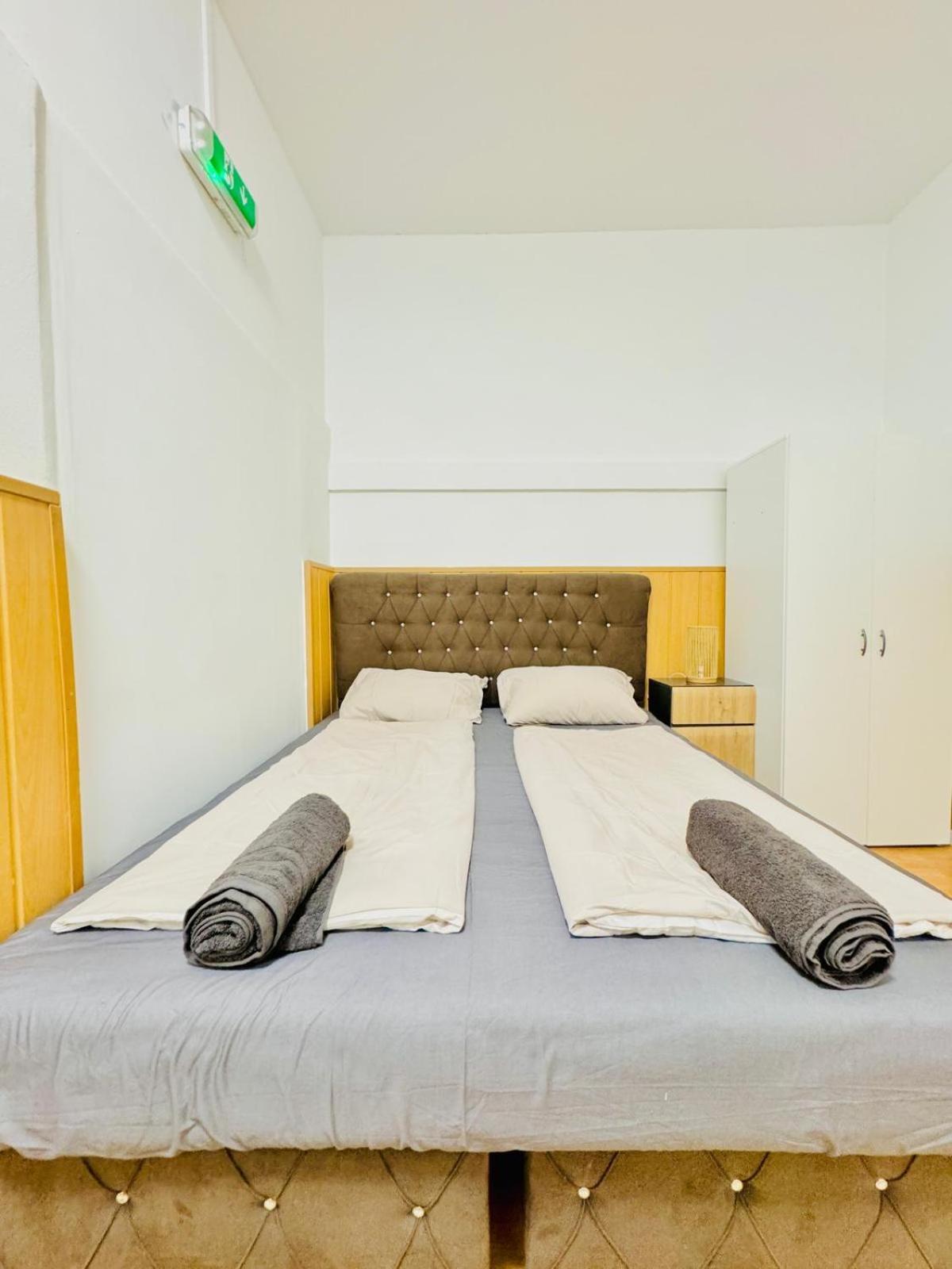 Comfy Rooms In A Shared Apt, 8Min To Rathausplatz Wien Ngoại thất bức ảnh