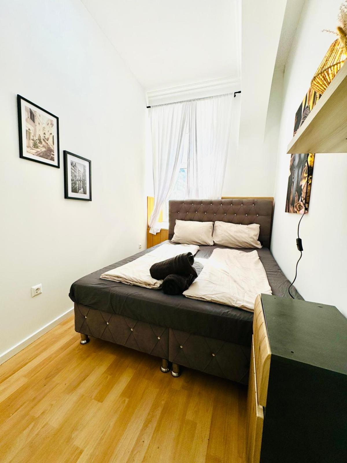 Comfy Rooms In A Shared Apt, 8Min To Rathausplatz Wien Ngoại thất bức ảnh