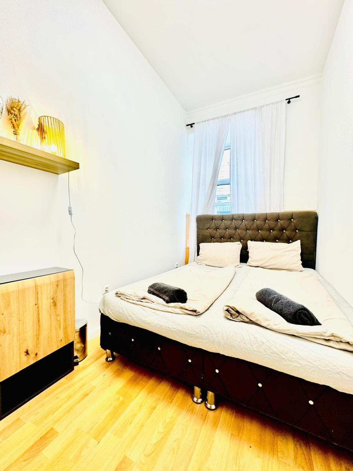 Comfy Rooms In A Shared Apt, 8Min To Rathausplatz Wien Ngoại thất bức ảnh
