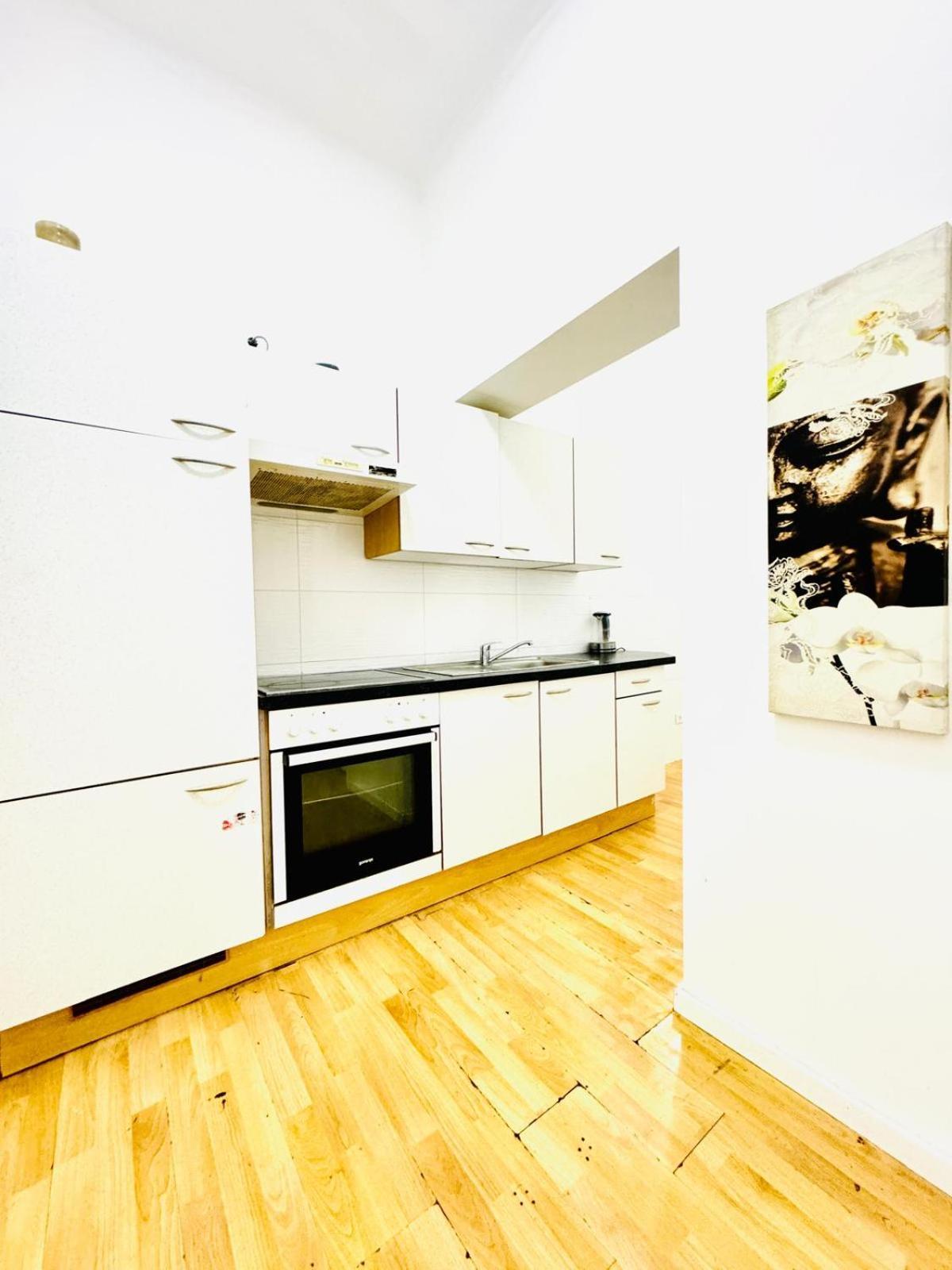 Comfy Rooms In A Shared Apt, 8Min To Rathausplatz Wien Ngoại thất bức ảnh
