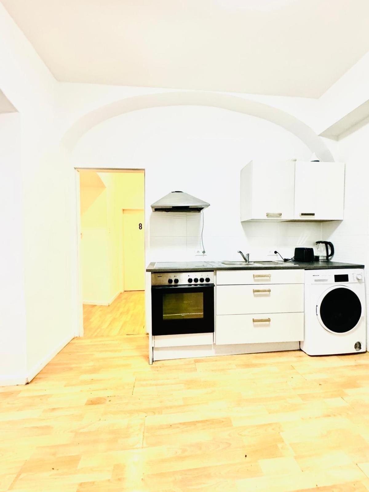 Comfy Rooms In A Shared Apt, 8Min To Rathausplatz Wien Ngoại thất bức ảnh