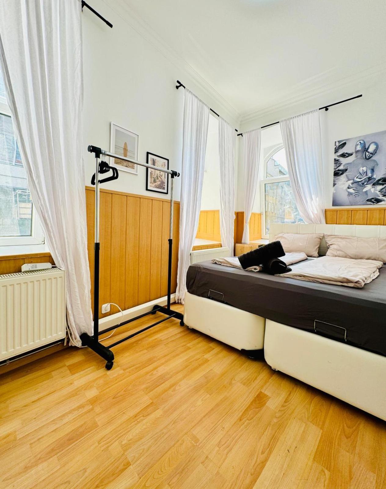 Comfy Rooms In A Shared Apt, 8Min To Rathausplatz Wien Ngoại thất bức ảnh