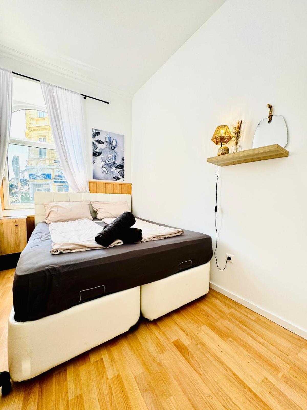 Comfy Rooms In A Shared Apt, 8Min To Rathausplatz Wien Ngoại thất bức ảnh